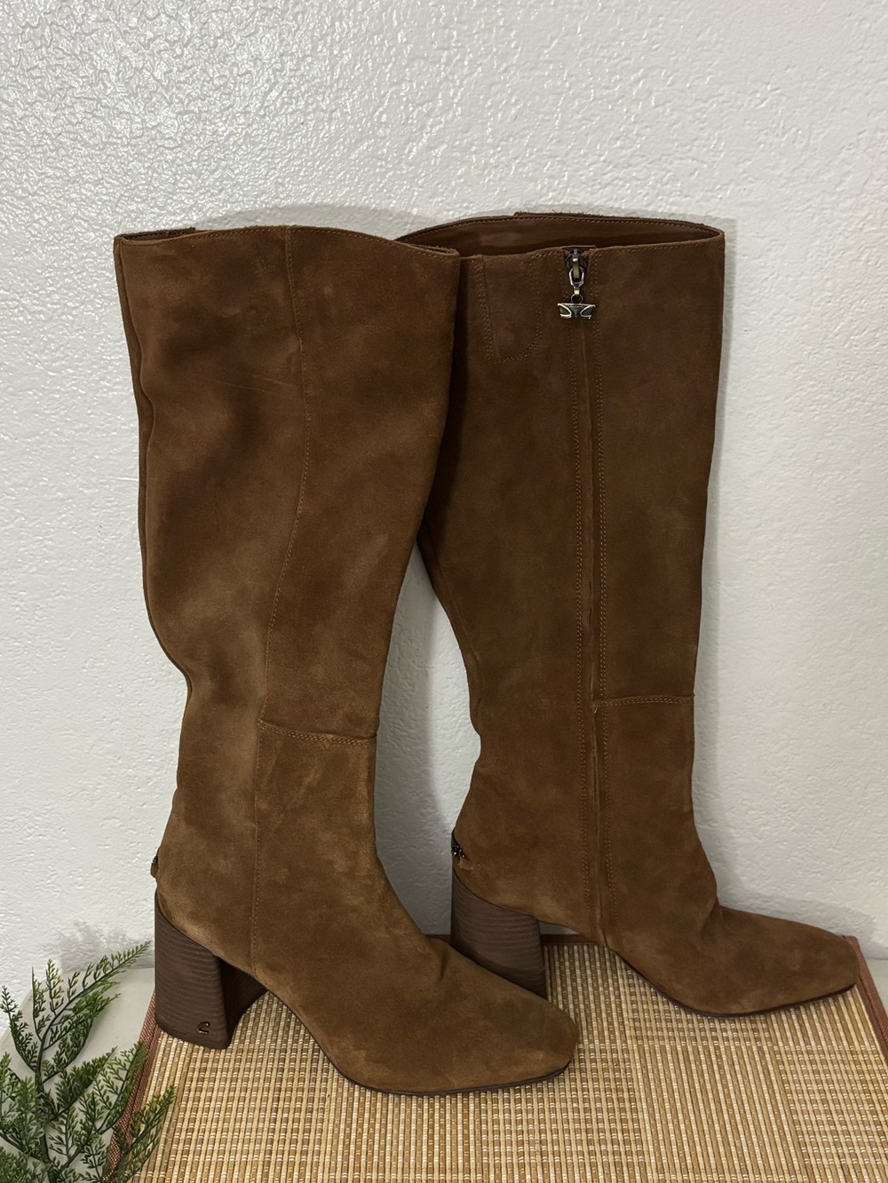 Circus By Sam Edelman Woman BILLIE Knee High Boot Size: 9M